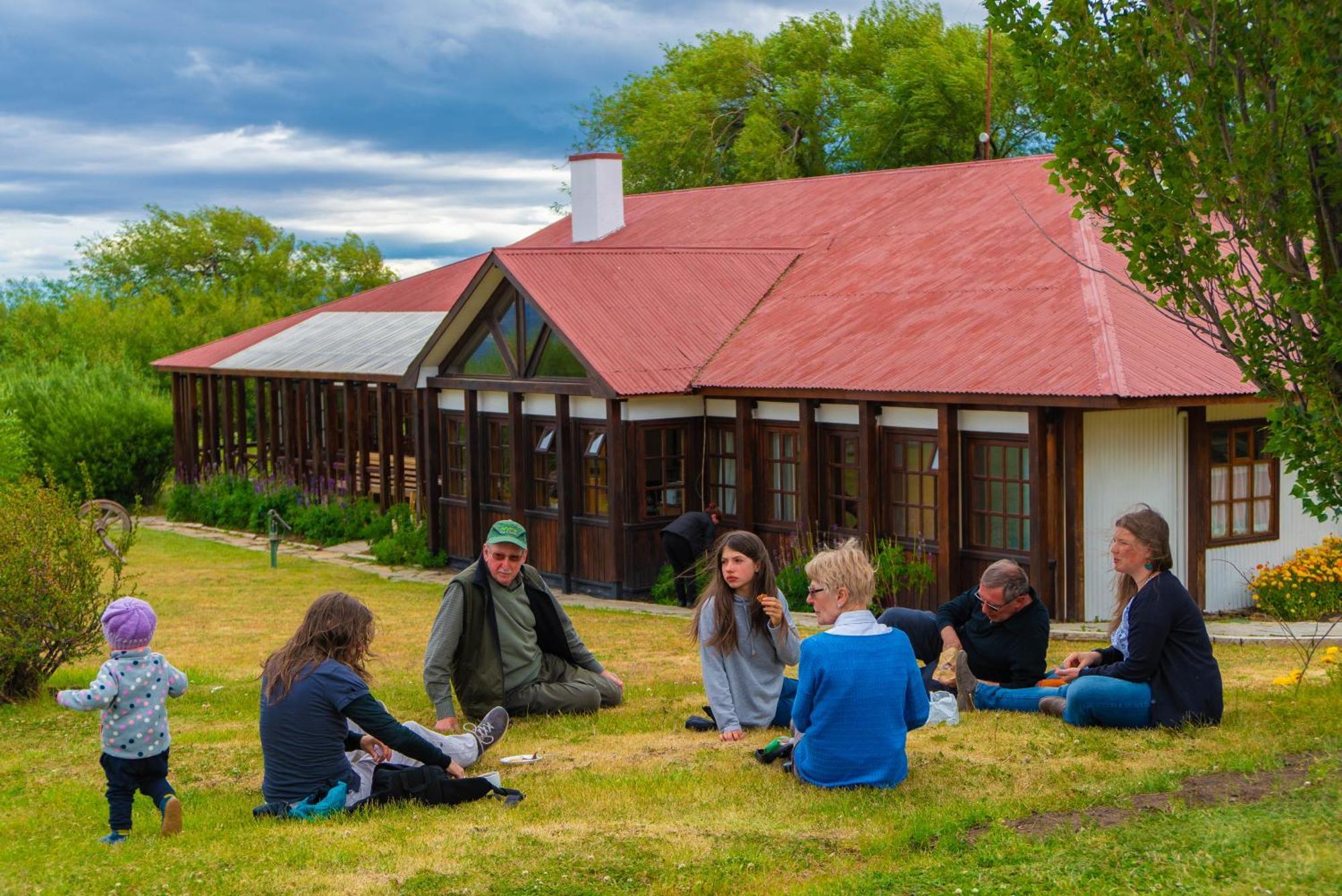 Estancia Cerro Guido Torres del Paine National Park Exterior foto
